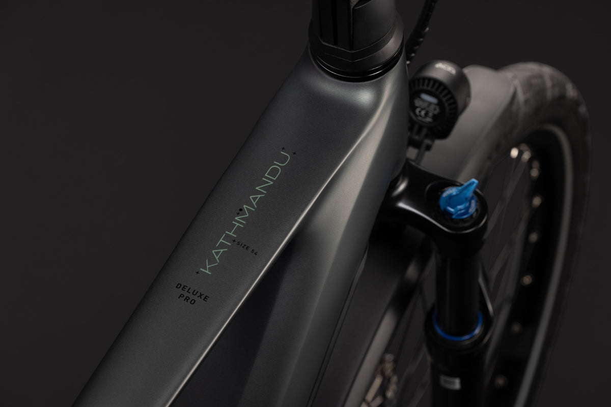 CUBE Kathmandu Hybrid Deluxe Pro 800 detail