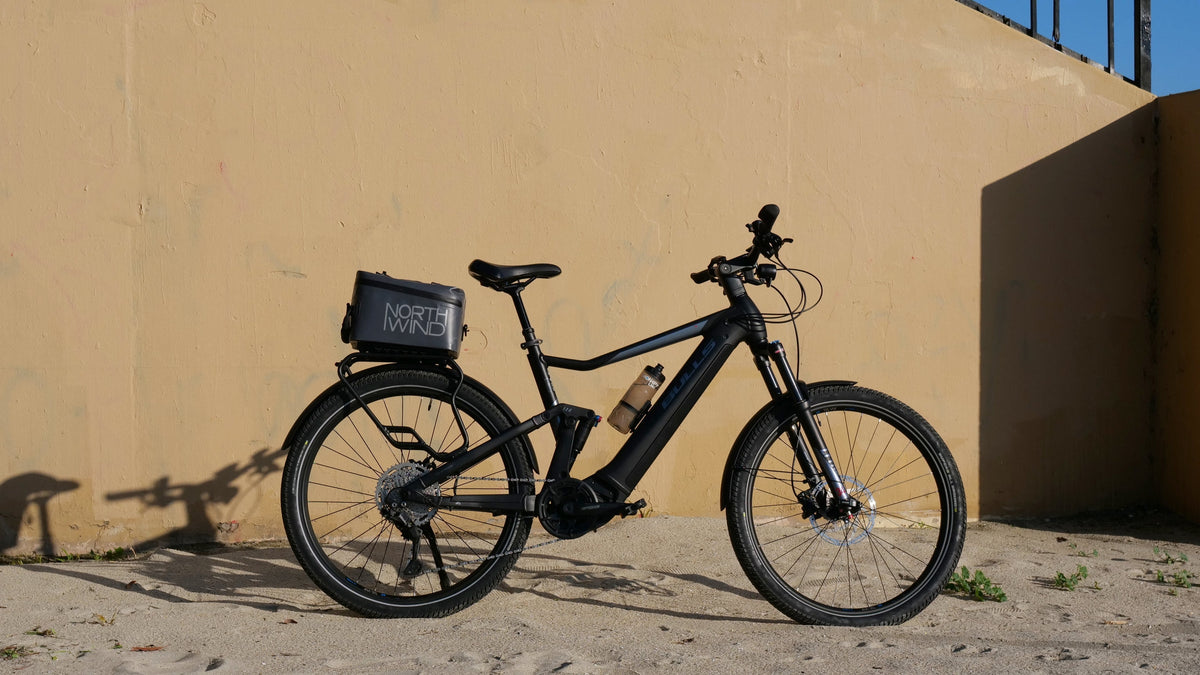 Bulls Iconic EVO TR 1 750 on a sandy trail