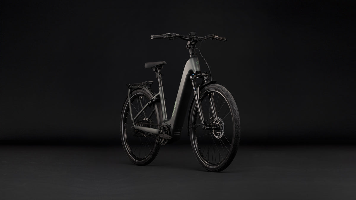 CUBE Kathmandu Hybrid Deluxe Pro 800 Easy Entry riding