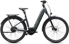 CUBE Kathmandu Hybrid Deluxe Pro 800 Easy Entry (2027) in Blackforest´n´Chrome